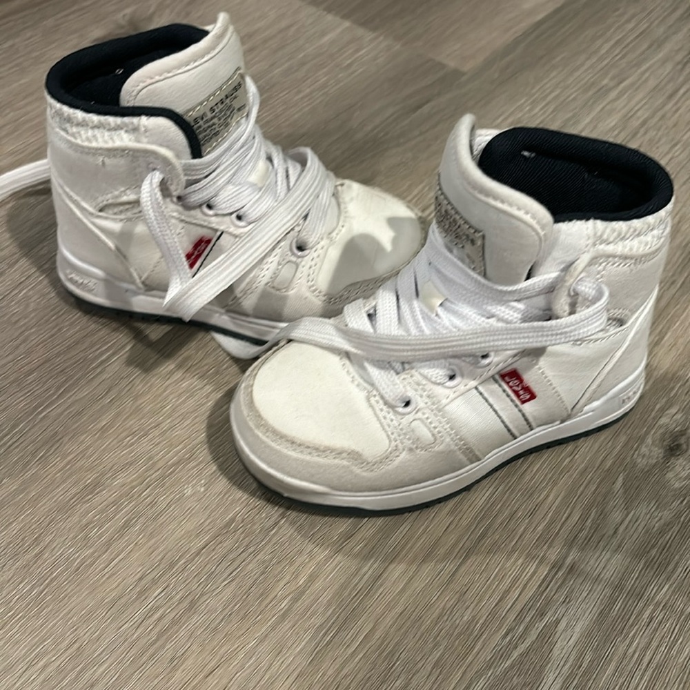 Levi’s high tops sneakers